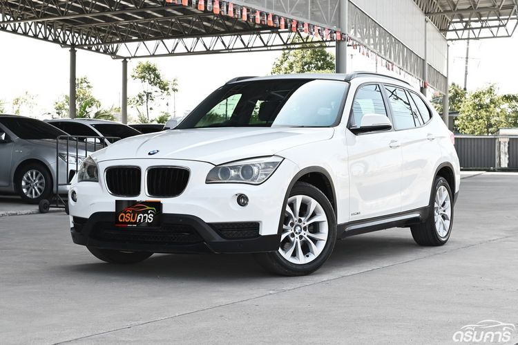 รถ BMW X1 2.0 sDrive18i Sport สี ขาว