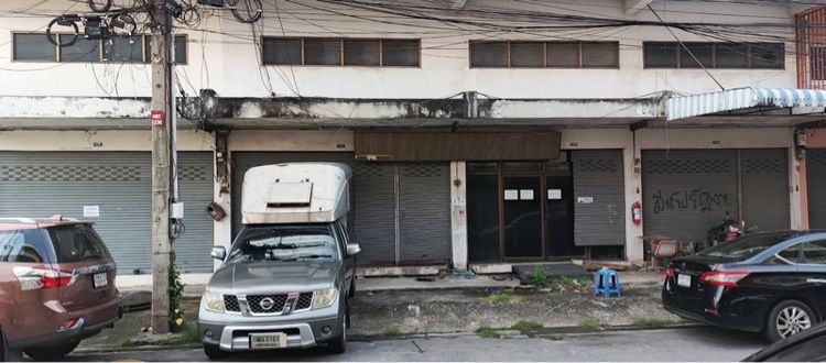 อาคารพาณิชย์ 2 ตึก 3 ชั้น