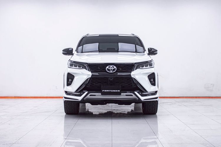 Toyota Fortuner 2023 2.4 Leader G Utility-car ดีเซล ไม่ติดแก๊ส เกียร์อัตโนมัติ ขาว รูปที่ 4