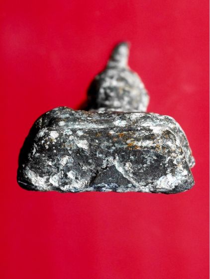 พระท่ากระดานพิมพ์ใหญ่ เนื้อชินตะกั่ว กรุศรีสวัสดิ์ จังหวัดกาญจนบุรี รูปที่ 5