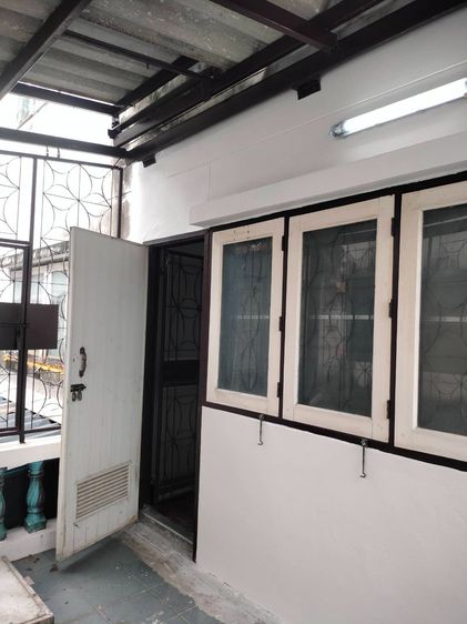 อื่นๆ ไม่มี สร้างเสร็จก่อน 2010 ขายทาวน์โฮม 3 ชั้น มบ.ธันยกานต์ วัชรพล รีโนเวทใหม่ทุกชั้น เจ้าของขายเอง รูปที่ 3