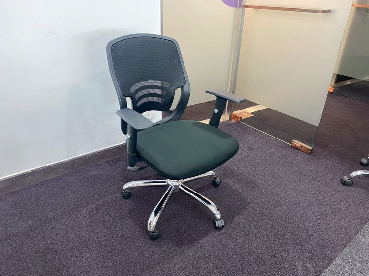 เก้าอี้สำนักงาน ขาเหล็ก เบาะผ้า พนักพิงตาข่าย ยี่ห้อ perfect รูปที่ 2