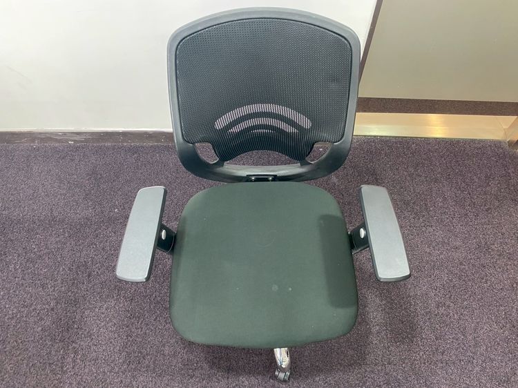 เก้าอี้สำนักงาน ขาเหล็ก เบาะผ้า พนักพิงตาข่าย ยี่ห้อ perfect รูปที่ 5