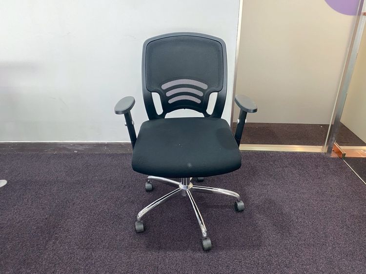 ผ้าหุ้มเบาะ เก้าอี้สำนักงาน ขาเหล็ก เบาะผ้า พนักพิงตาข่าย สีดำ ยี่ห้อ perfect