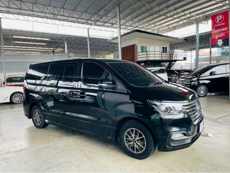 Hyundai H-1  2020 2.5 Elite Van ดีเซล ไม่ติดแก๊ส เกียร์อัตโนมัติ ดำ รูปที่ 3