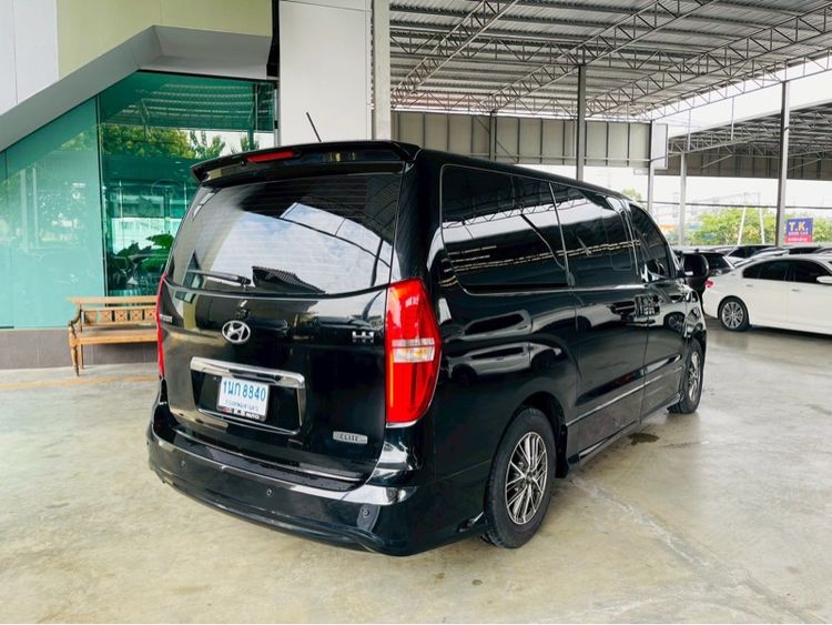 Hyundai H-1  2020 2.5 Elite Van ดีเซล ไม่ติดแก๊ส เกียร์อัตโนมัติ ดำ รูปที่ 4