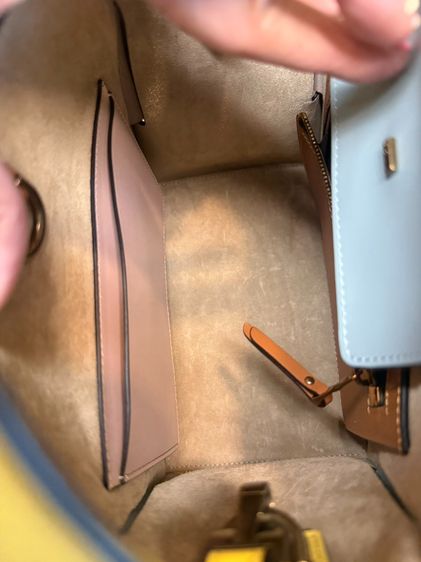 Boyy Devon21 Candy Limited รุ่นหายาก Kept Unused ของแท้มือสองสภาพใหม่ รูปที่ 4