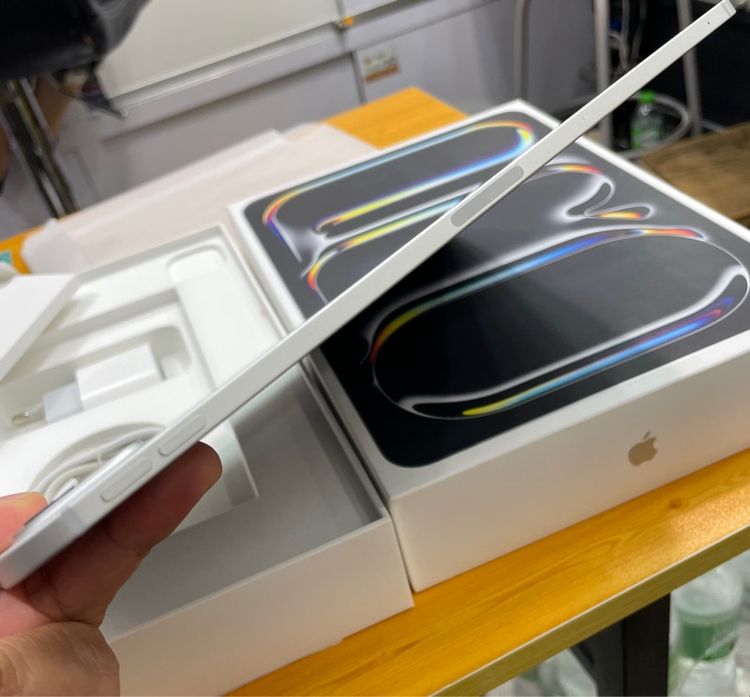 ipad pro 11นิ้ว M4 256GB WiFi Cellular  รูปที่ 3