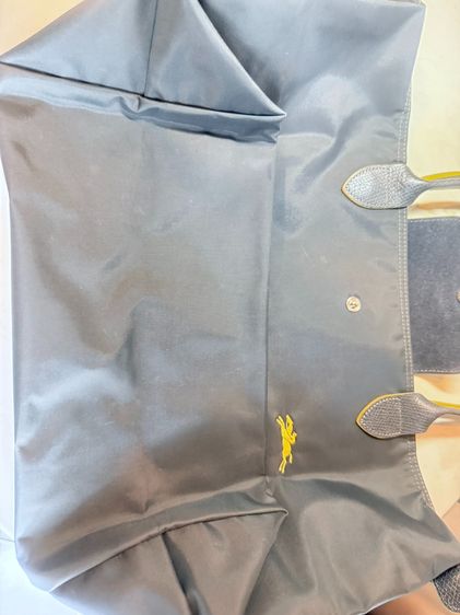 langchamp รุ่น Le Pliage สีเทา Large ของแท้มือสอง สภาพดี รูปที่ 3