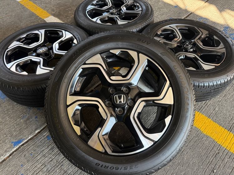 HONDA CR-V. ขอบ 18 นิ้ว TOP 🔥