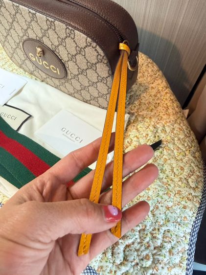 Gucci Supreme messenger Bag มือสองสภาพสวย ลิ้นตึงแข็ง Used Like New รูปที่ 2