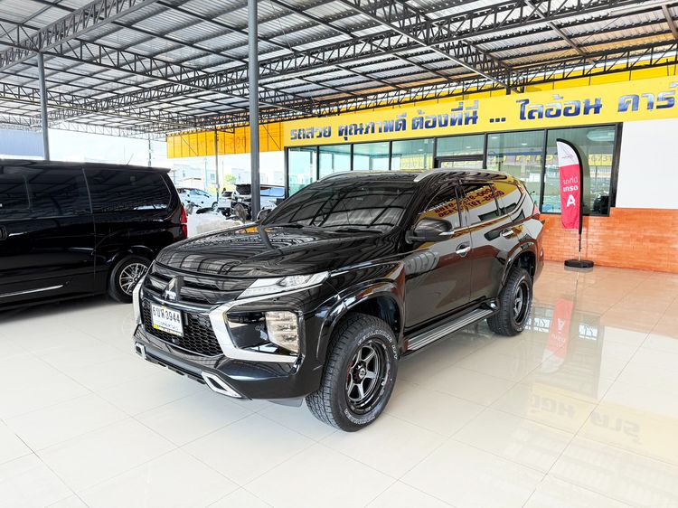 รถ Mitsubishi Pajero Sport 2.4 GT Premium สี ดำ