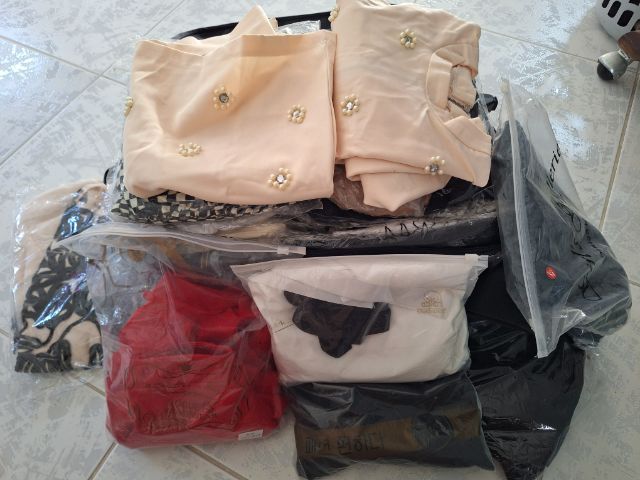 ขายเสื้อผ้ามือ1