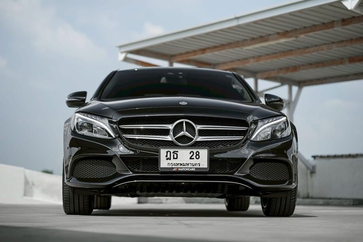 Mercedes-Benz C-Class 2017 C350 Sedan ปลั๊กอินไฮบริด (PHEV) ไม่ติดแก๊ส เกียร์อัตโนมัติ ดำ รูปที่ 2