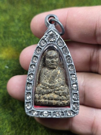 พระหลวงปู่ทวดเนื้อว่านเก่าๆ