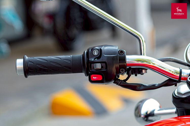 Triumph Bonneville T100 ปี2018 สีหายาก วิ่ง10,000km.  รูปที่ 12