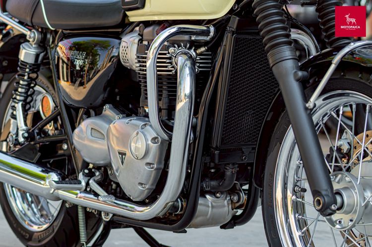 Triumph Bonneville T100 ปี2018 สีหายาก วิ่ง10,000km.  รูปที่ 8