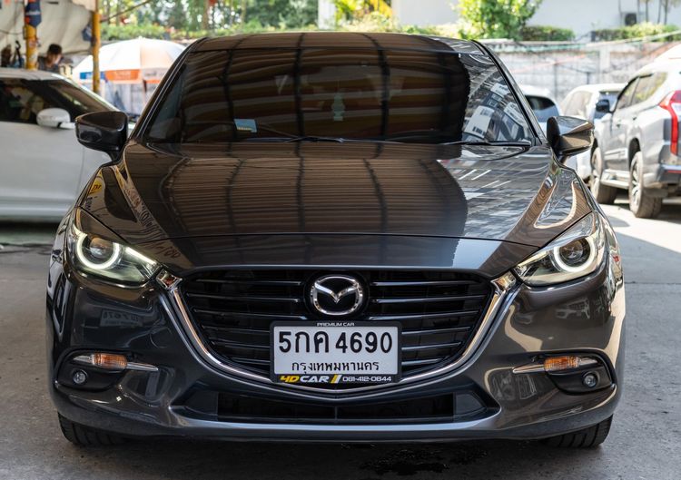 รถ Mazda Mazda3 2.0 S Sports สี เทา