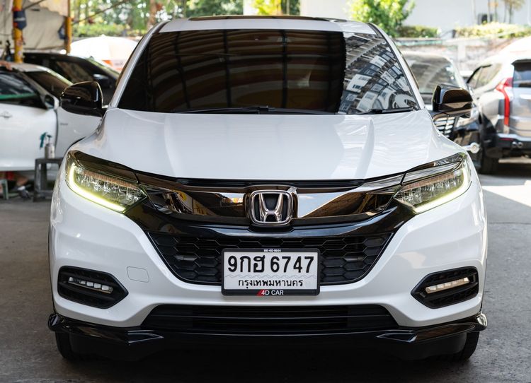 รถ Honda HR-V 1.8 RS สี ขาว