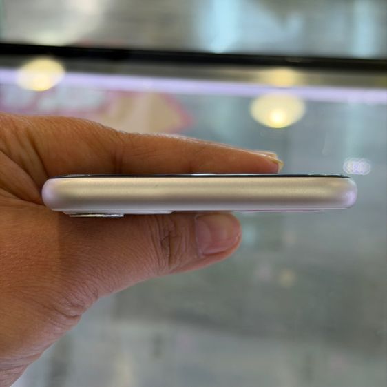 iPhone11 128GB สีขาว เครื่องศูนย์ โมเดลTH 🥰🥰 รูปที่ 6