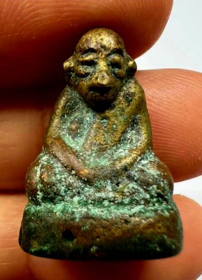 รูปหล่อหลวงพ่อเขียน