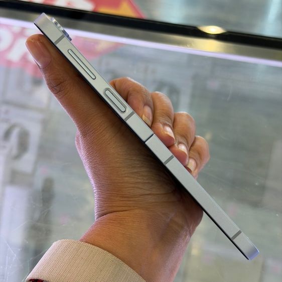 Samsung Z Flip6 256GB สีฟ้า เครื่องศูนย์ สภาพสวยมาก จอ6.7นิ้ว แรม12รอม256 Snap8 Gen3 กล้อง50ล้าน(2ตัว)🔥🔥 รูปที่ 5