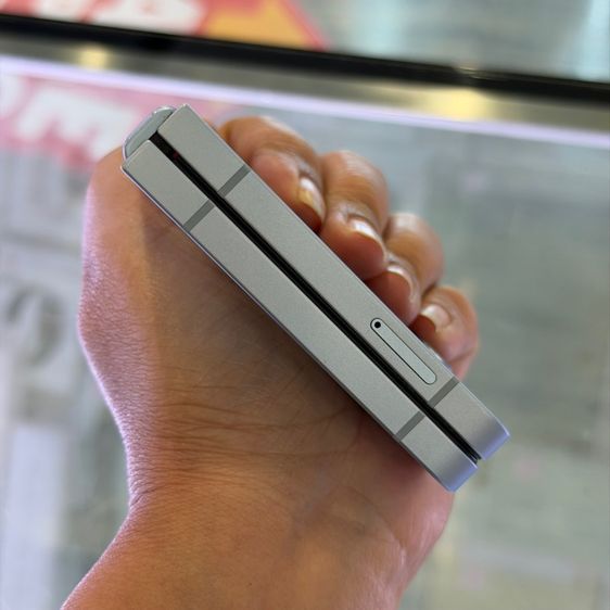 Samsung Z Flip6 256GB สีฟ้า เครื่องศูนย์ สภาพสวยมาก จอ6.7นิ้ว แรม12รอม256 Snap8 Gen3 กล้อง50ล้าน(2ตัว)🔥🔥 รูปที่ 10