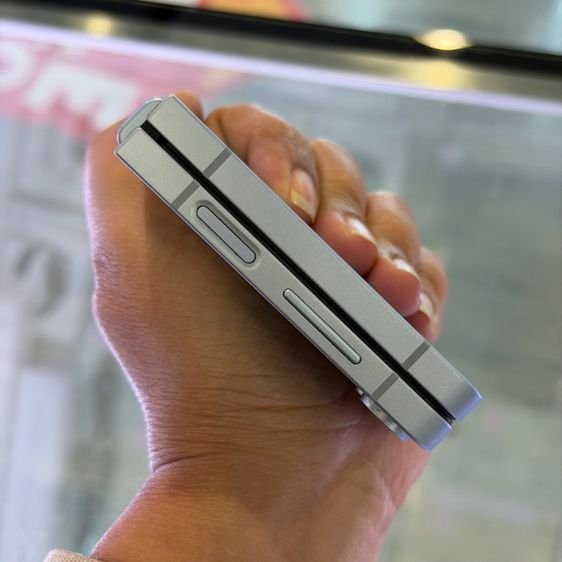 Samsung Z Flip6 256GB สีฟ้า เครื่องศูนย์ สภาพสวยมาก จอ6.7นิ้ว แรม12รอม256 Snap8 Gen3 กล้อง50ล้าน(2ตัว)🔥🔥 รูปที่ 11