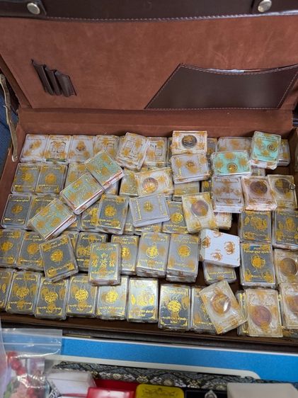 หลวงปู่ศิลา สิริจันโท พระเครื่องราคายกชุด รูปที่ 4