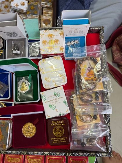 หลวงปู่ศิลา สิริจันโท พระเครื่องราคายกชุด รูปที่ 6