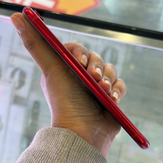 iPhone Xr 64GB สีแดง เครื่องศูนย์ โมเดลTH สภาพสวยมาก❤️❤️ รูปที่ 3