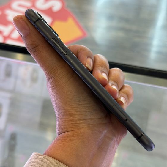 iPhone11 128GB สีดำ เครื่องศูนย์ โมเดลTH 🔥🔥 รูปที่ 4