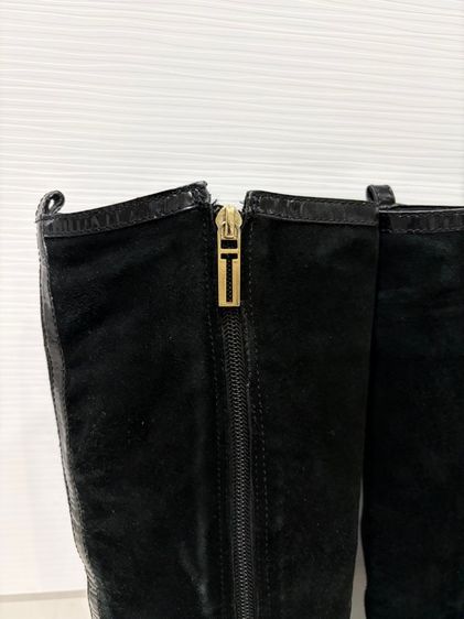 รองเท้าบู๊ทหนังแท้แบรนด์ Tory Burch แท้ ไซส์ 6 ความยาว 23 ซม. หนังแท้สวยมากๆแต่งโลหะแบรนด์สีทอง สภาพดีค่ะ รูปที่ 6