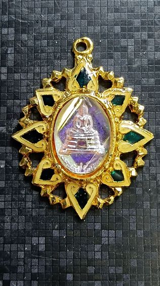 ล็อกเก็ตเนื้อเงินกะไหล่ทอง หลวงพ่อโสธร เก่า