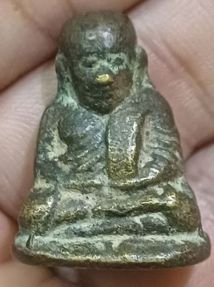 พระหลวงพ่อเงินปืนแตก