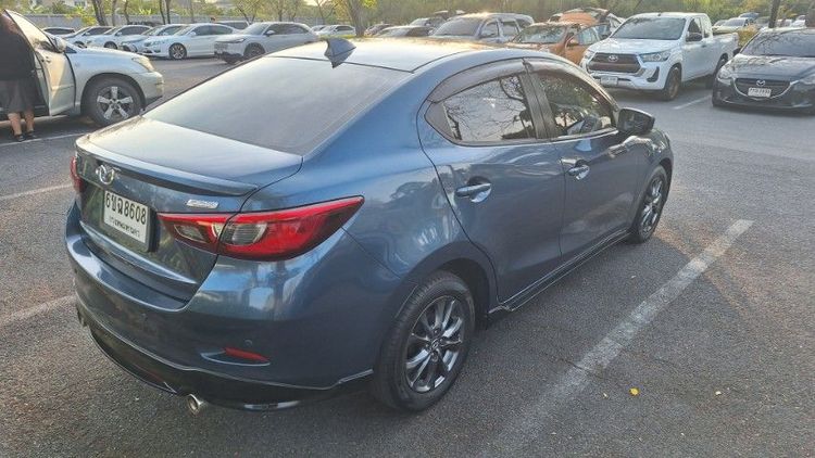 Mazda Mazda 2 2017 1.3 High Plus Sedan เบนซิน เกียร์อัตโนมัติ น้ำเงิน รูปที่ 4