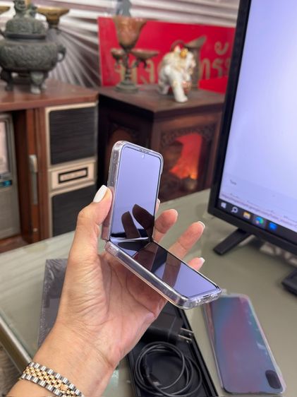 Samsung Galaxy Z flip 4 สีม่วง 256gb ครบกล่อง รูปที่ 9