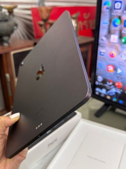 ipad air 5 wifi 64 gb สีดำสภาพดี มีแต่กล่องค่ถ รูปที่ 4