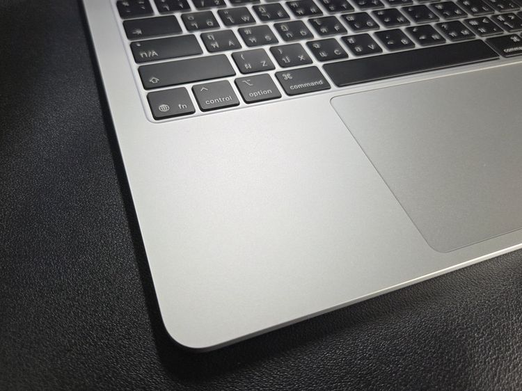 MacBook Air 13" M4 16.256 ครบกล่อง สภาพนางฟ้า แบต100 มีประกัน แถมเคส  💻✨ รูปที่ 4