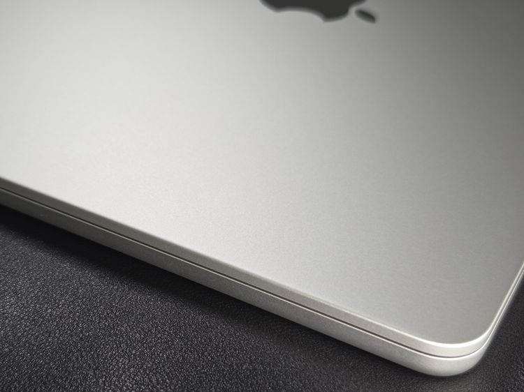 MacBook Air 13" M4 16.256 ครบกล่อง สภาพนางฟ้า แบต100 มีประกัน แถมเคส  💻✨ รูปที่ 5