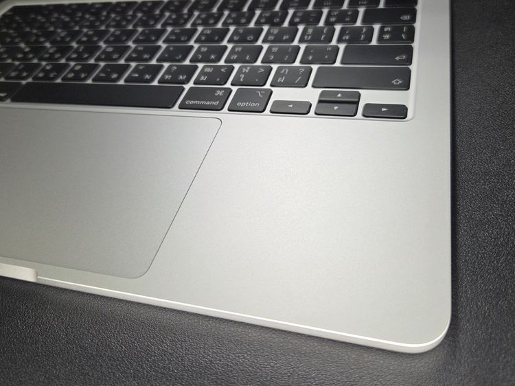 MacBook Air 13" M4 16.256 ครบกล่อง สภาพนางฟ้า แบต100 มีประกัน แถมเคส  💻✨ รูปที่ 3