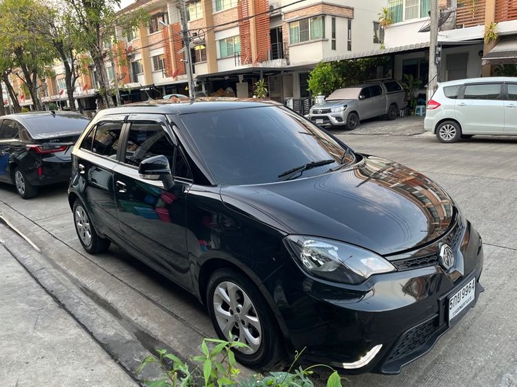 MG MG3 2016 1.5 D Sedan เบนซิน ไม่ติดแก๊ส เกียร์อัตโนมัติ ดำ รูปที่ 2