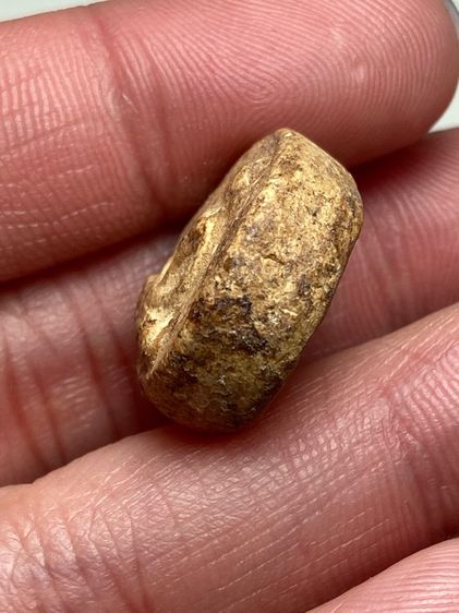 พระปางสมาธิเนื้อผงเม็ดกระดุม รูปที่ 4