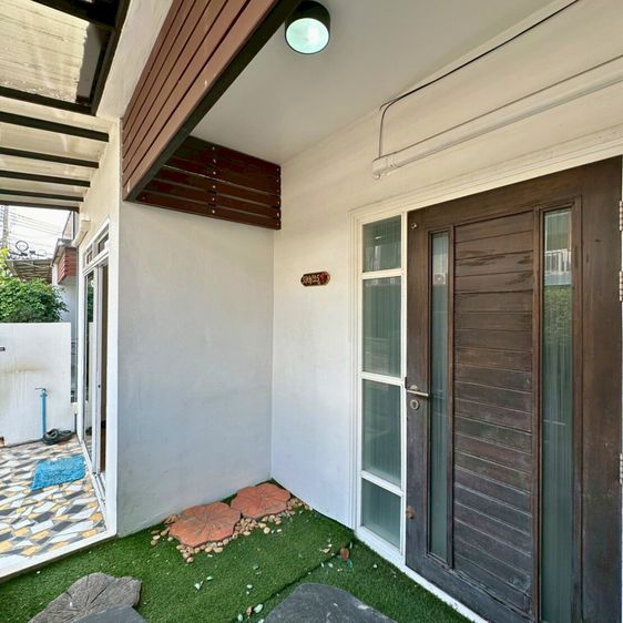 Areeya Property ตกแต่งครบ 2015 สุดคุ้มพร้อมอยู่ ทาวน์โฮม 2 ชั้น อารียา เดอะคัลเลอร์ 1 Areeya The Color 1 อยู่ต้นโครงการ ตกแต่งเต็มพื้นที่ รูปที่ 2