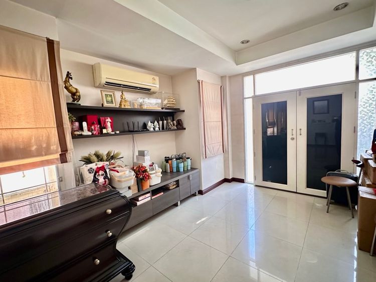 อื่นๆ ตกแต่งครบ สร้างเสร็จก่อน 2010 ใช่ ม.ระเบียงสวน บ้านเดี่ยว 2 ชั้น 4 น. เฟอร์ฯ บิวอิน พร้อมอยู่  รูปที่ 4