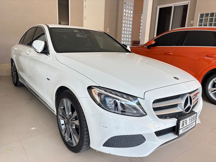 รถ Mercedes-Benz C-Class C350 สี ขาว