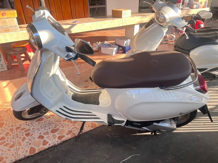 Vespa 150 abs รูปที่ 3