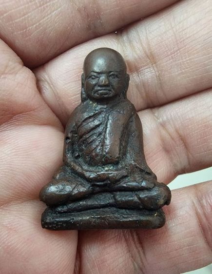 รูปหล่อหลวงพ่อเงิน พิมพ์วัดท่ามะไฟเนื้อสนิมแดงเก่า ๆ