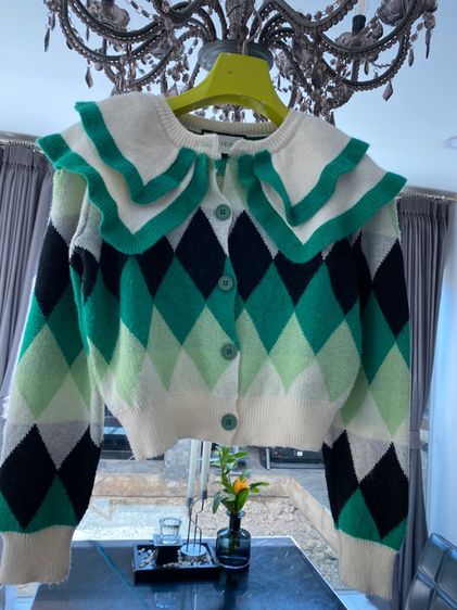 กุชชี่ เสื้อแขนยาวเนื้อผ้าไหมพรม สภาพใหม่เอี่ยม 