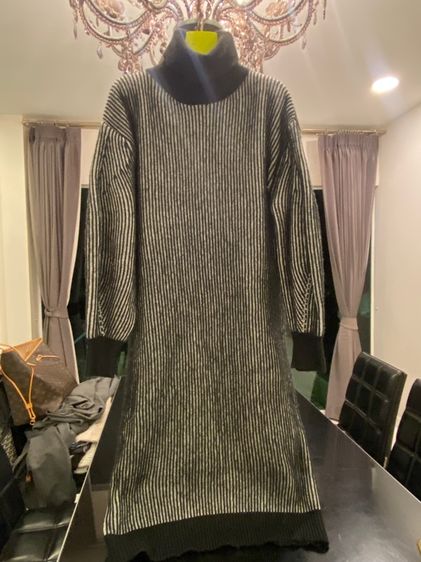 ชาแนล เดรสไหมพรมคอเต่า สภาพใหม่เอี่ยม  รูปที่ 2